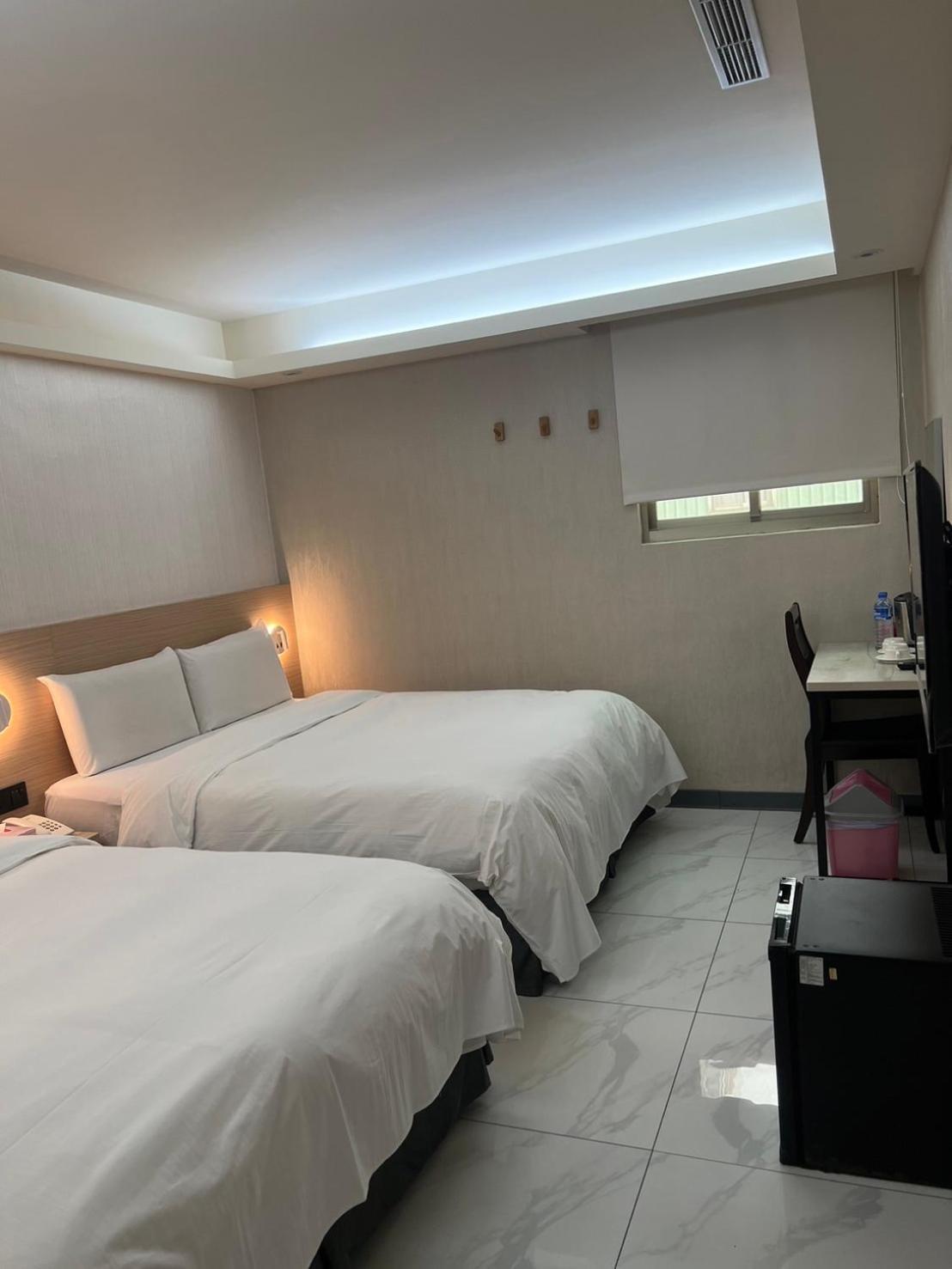 Ya Dou Hotel Taipei Esterno foto